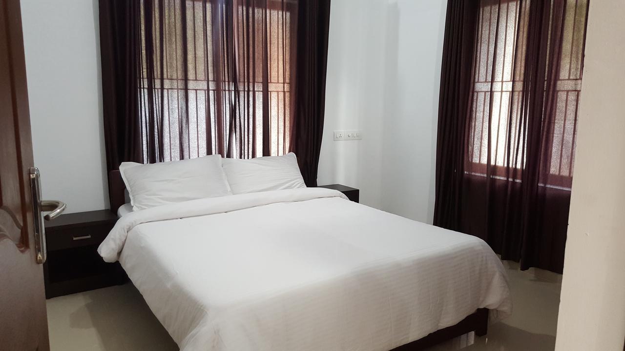 Hotel The Rubis Kottakkal Exterior foto